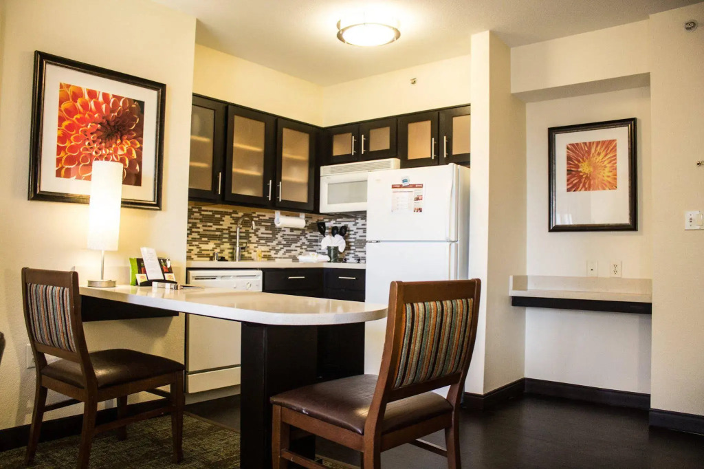 Sonesta ES Suites Anaheim Resort Area