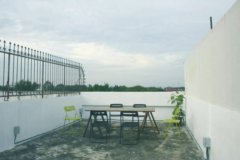 YoodYa Hostel