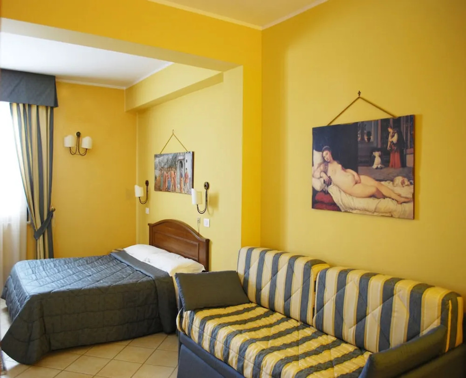 Greta Rooms Hotel