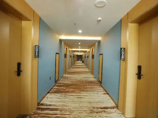 Ruoqiang Galaxy Hotel