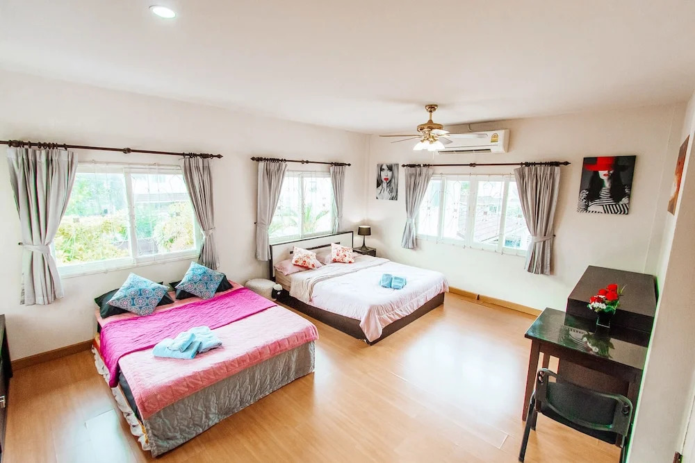 PRIVATE RESIDENCE HOSTED by Sasithorn
