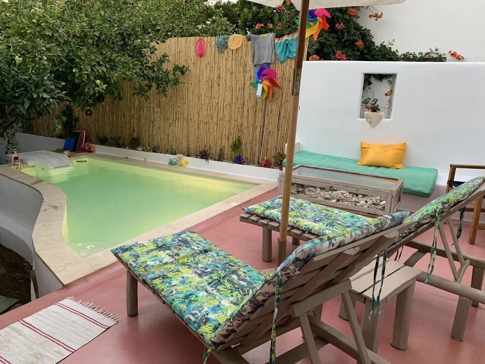 3-bed House 10 Mins Walk to the Beach in Naousa