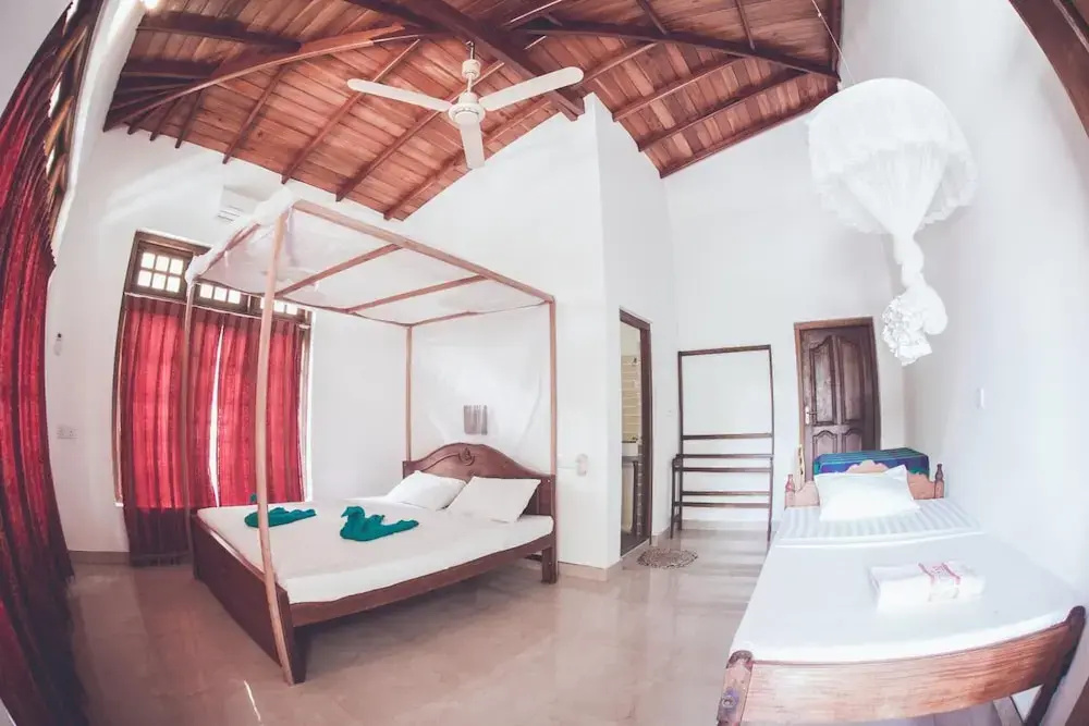 Rupas Hotel