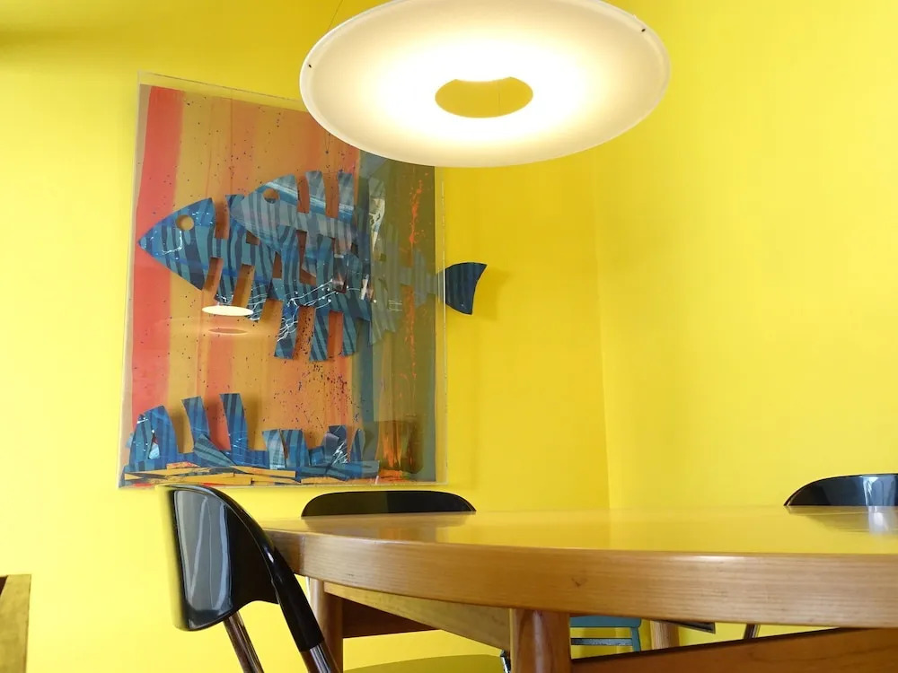 Superb location Athenian apartment