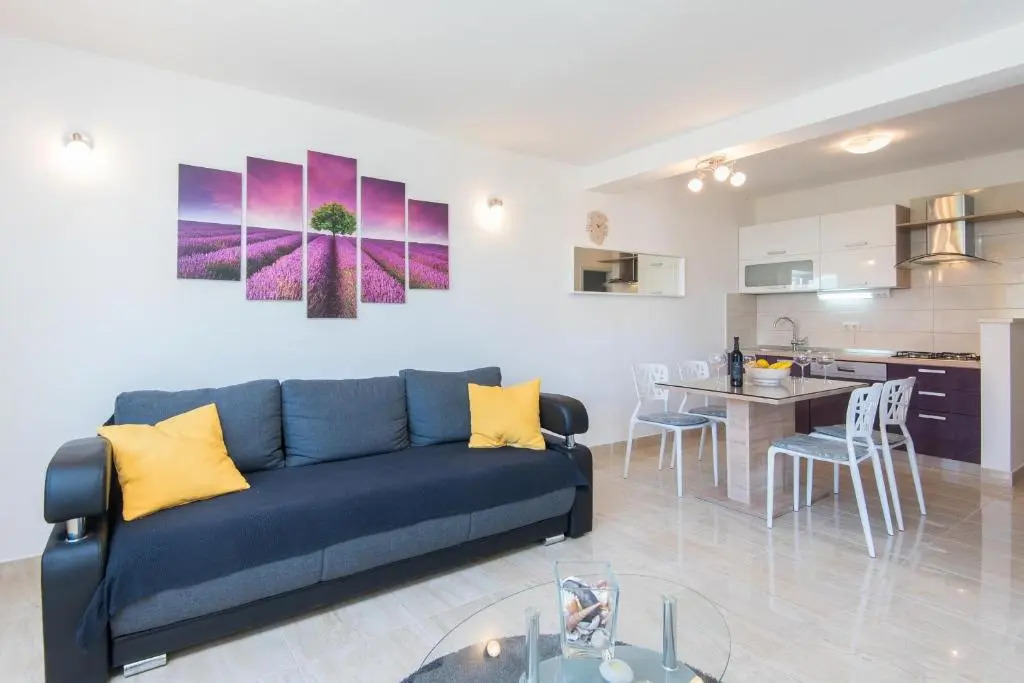 House FIDULIC - apartment THE LAVENDER