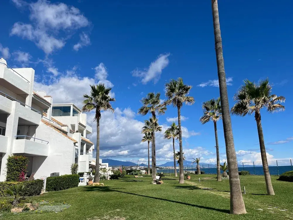 Premium Luxury-casares Del Mar-seaside Apartment