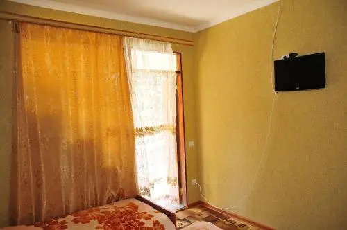 Guest House On 6 Octyabrya 10