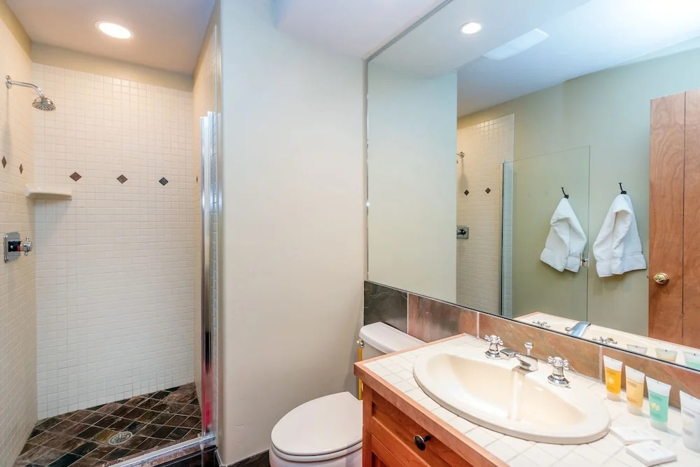 Terraces 402 by Exceptional Stays