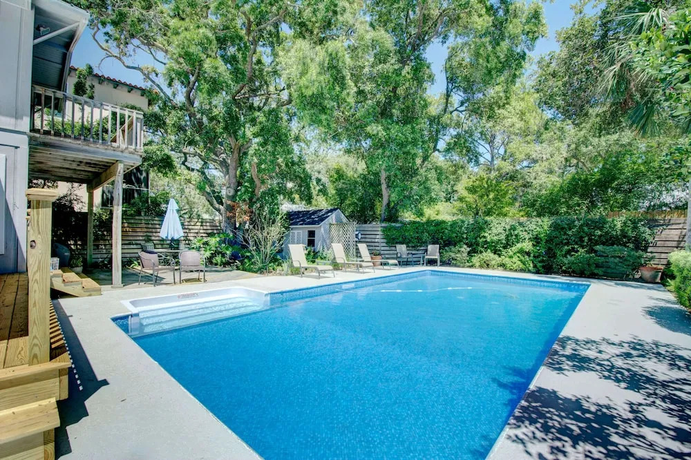 2204 Ocean Road by Hodnett Cooper