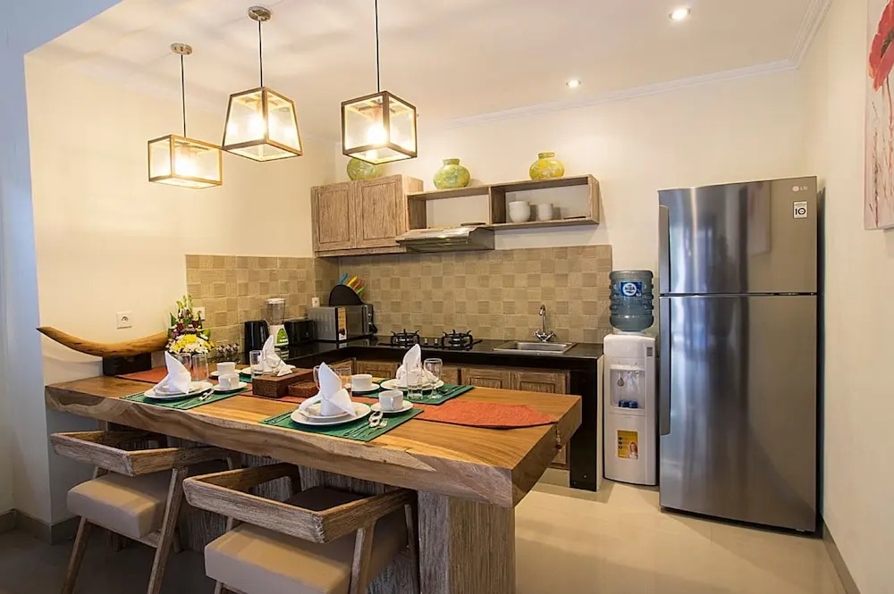 Villa RuKun - Two Bedroom Private Pool Villa with Airport Pick-up