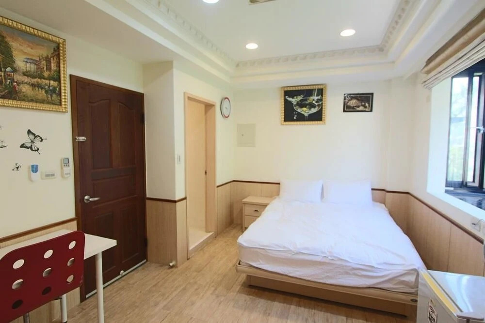 W Hostel