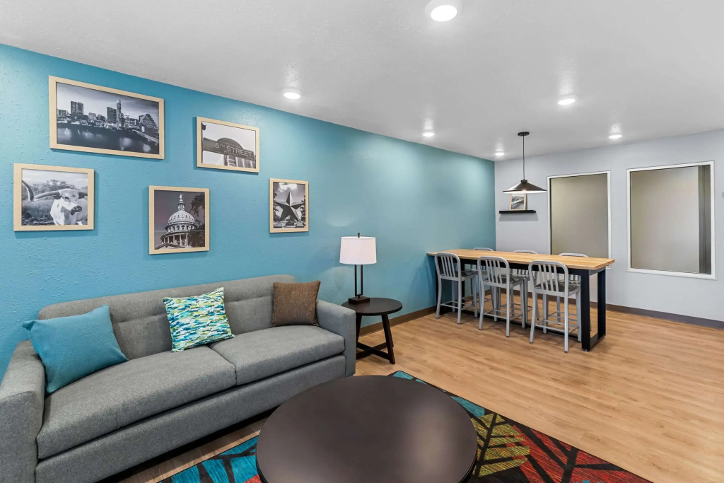 WoodSpring Suites Austin North I-35