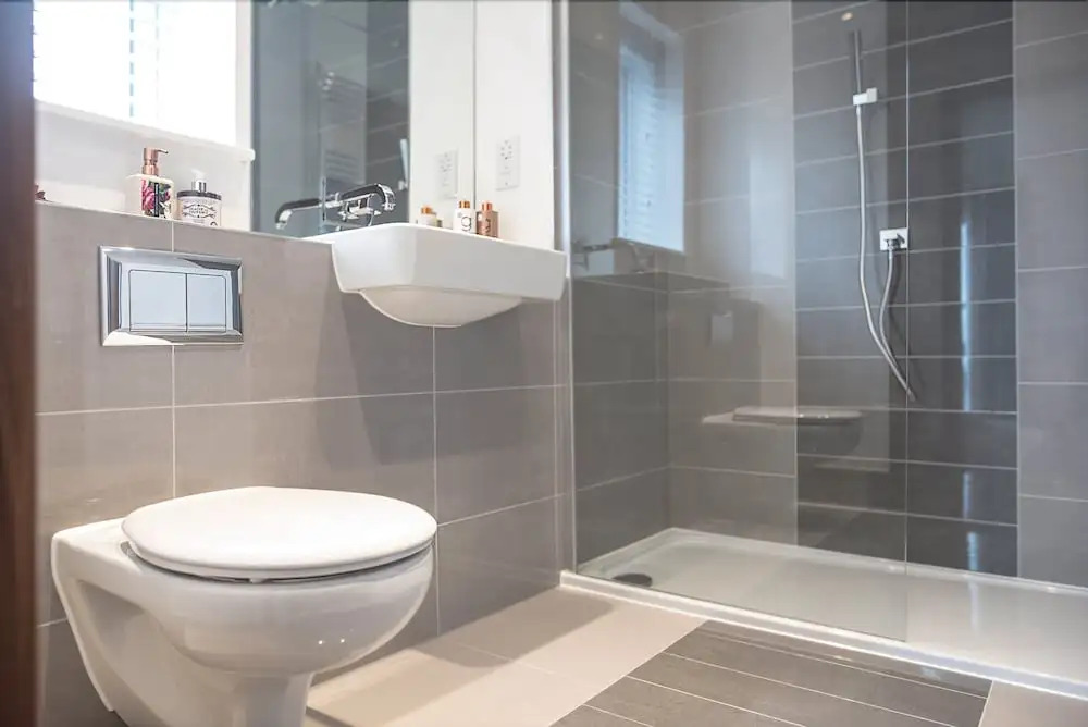 Rayleigh Lodge 2-Bedroom House