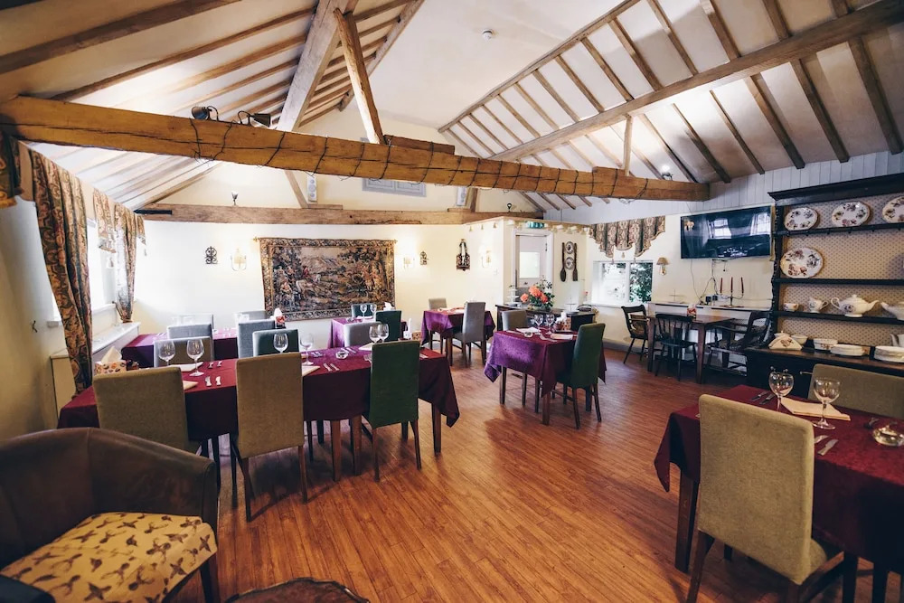 Fox Country Inn