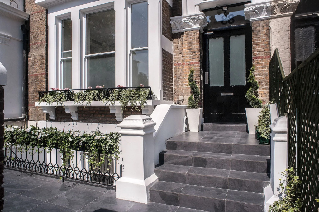 Отель NOX Kensington