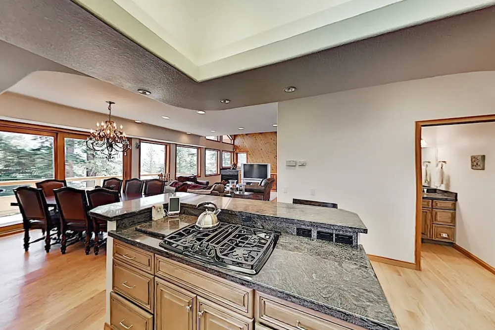 391johnm 4 Bedroom Home