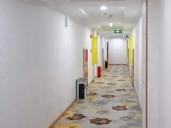 Hongfu Business Hotel (Dongguan Dalangzhen Station Branch)