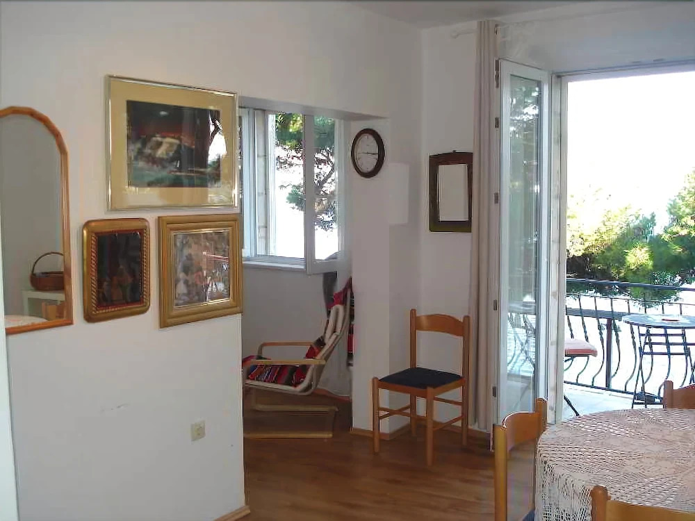 Apartments Lenni