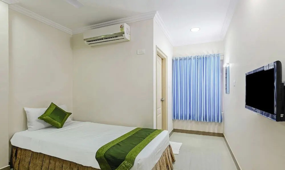 Treebo Royal Inn Trivandrum
