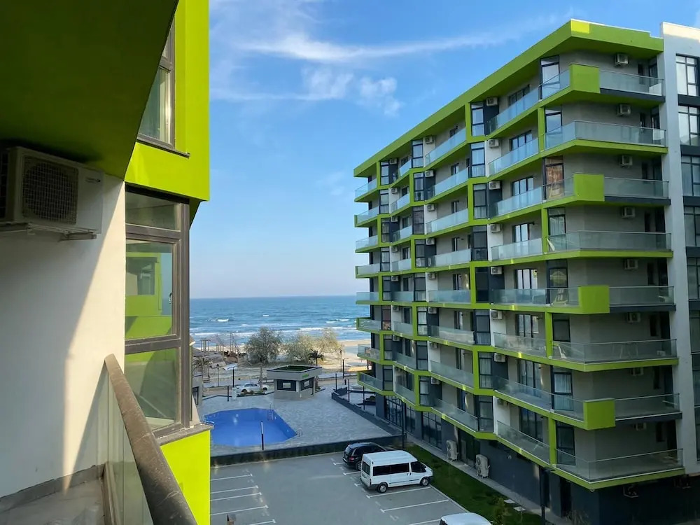 Apartamente Deluxe Alezzi Beach Pool & Spa