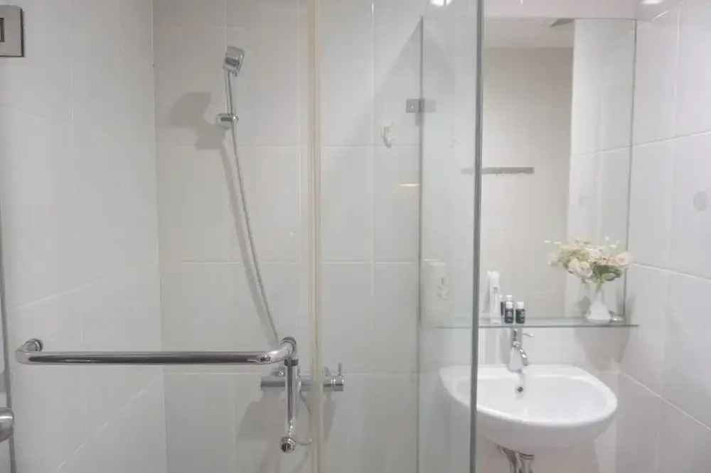 Minimalist And Relaxing Studio Room At Tamansari Semanggi Apartment