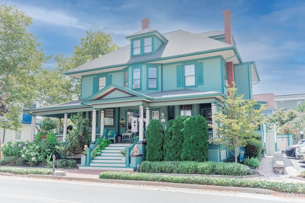 Captain Mey's Inn