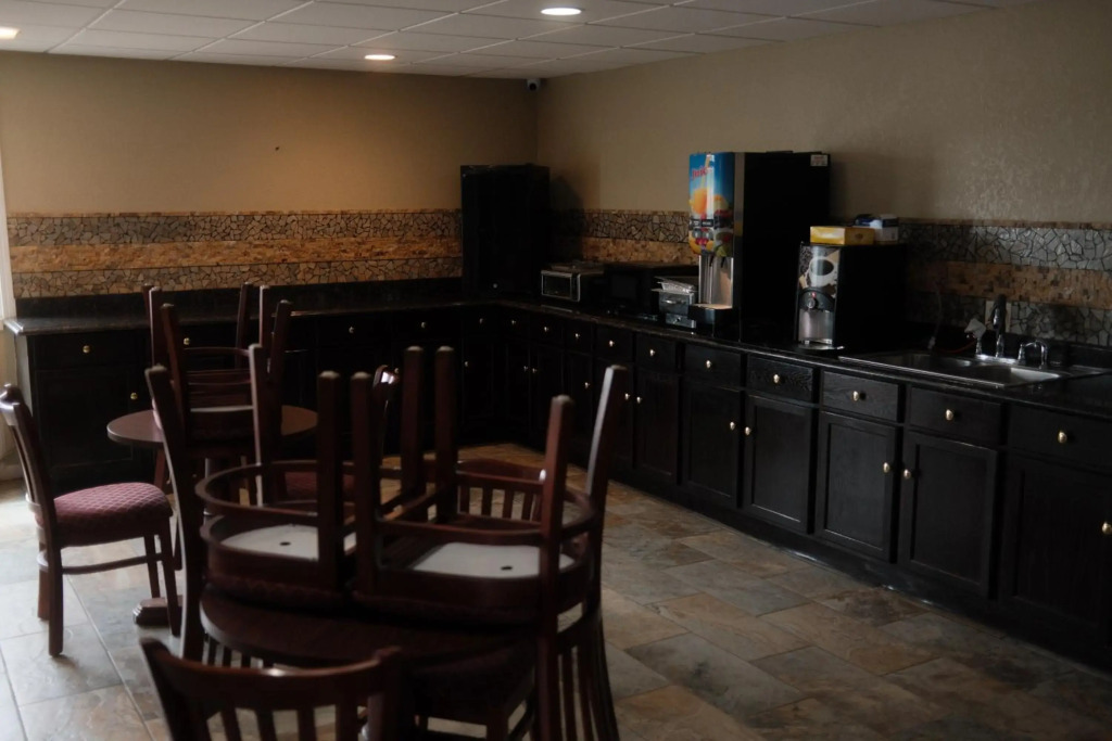 Travelodge Inn & Suites - Muscatine