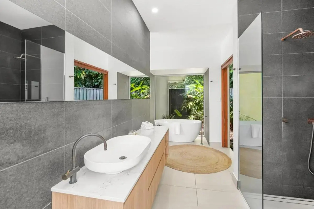Belle Escapes Figtree Villas Palm Cove
