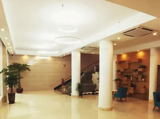 Li Rui Hotel (Cixi City Center Store)