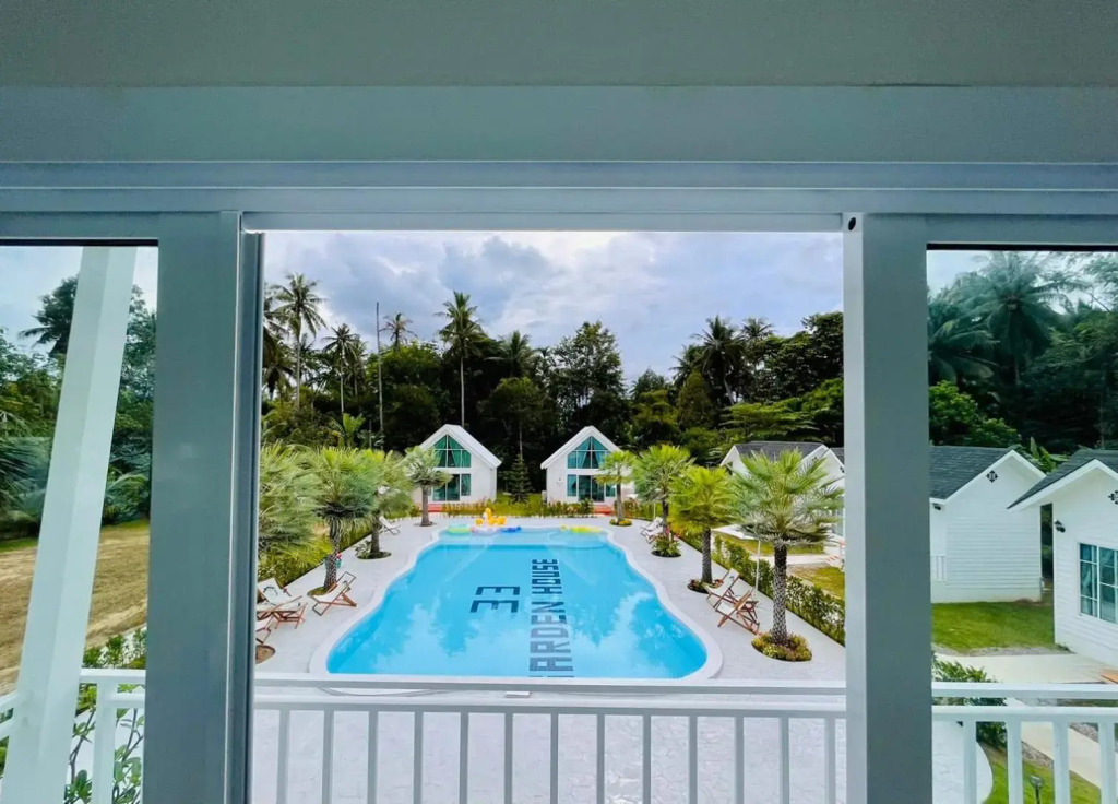 Thirty Tree Garden House