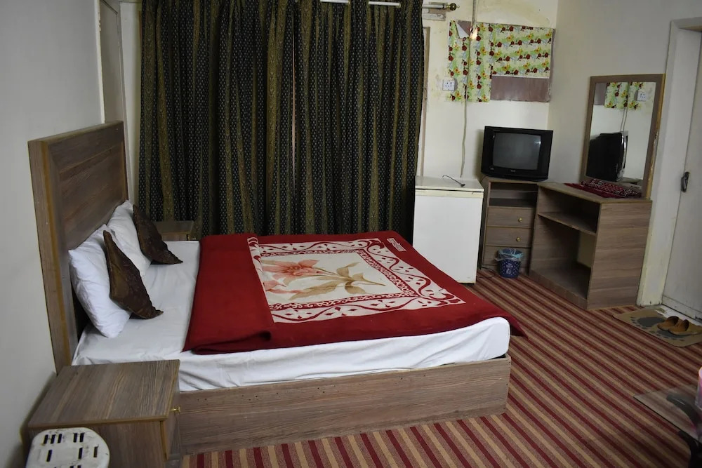 Grand Inn Guest House