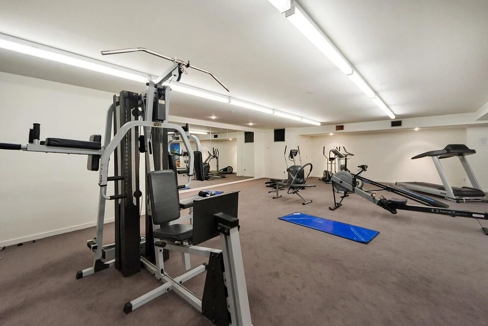 QV Quiet & sunny 2 Bedroom Apartment - 625
