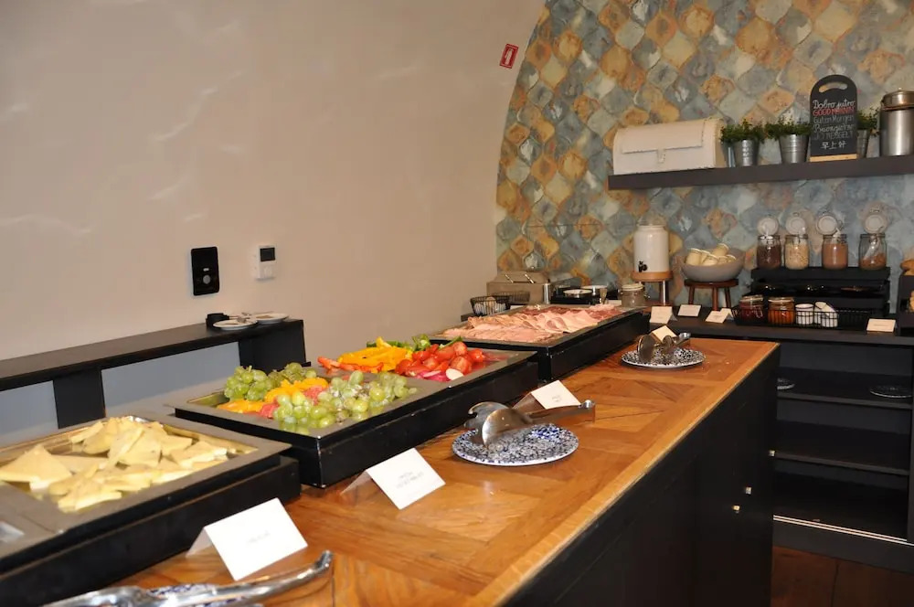 Hotel Maribor & Garden Rooms
