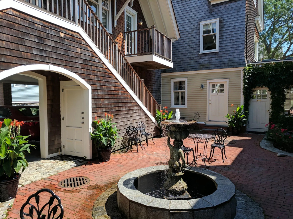 Pelham Court Hotel