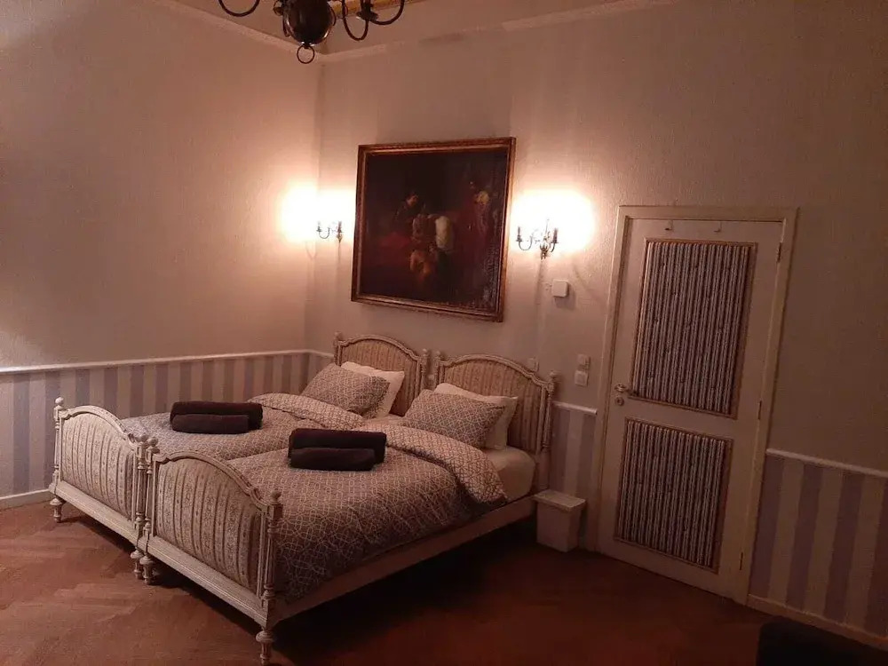 HOFMARKGRAAF - Unique apartment in historic Antwerp mansion