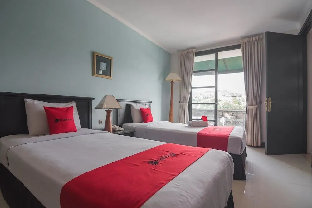 Reddoorz Plus Near Upi Setiabudi