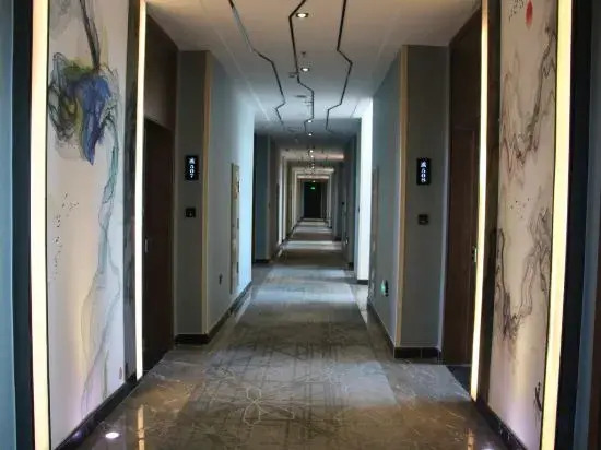 Mehood Ezzi Hotel(Yining)