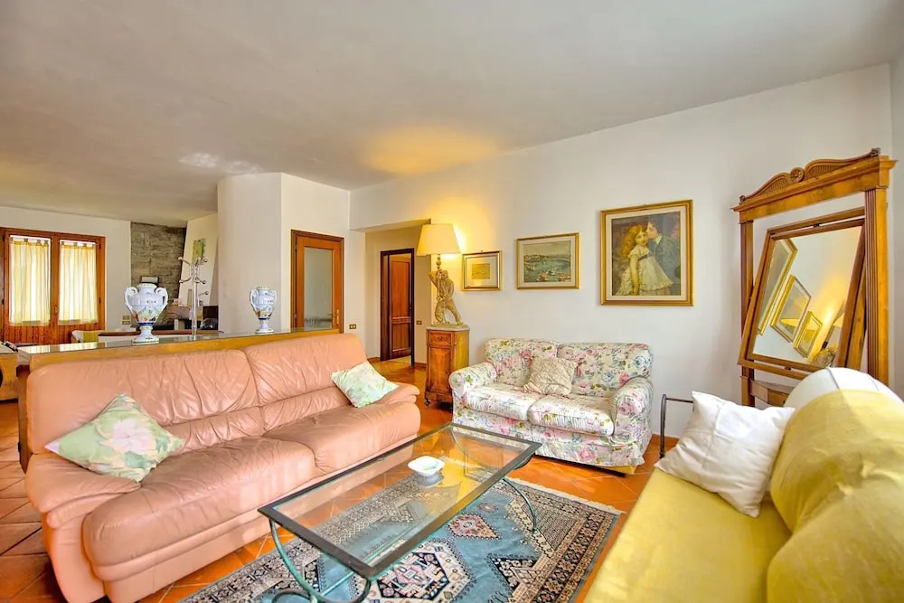 Villa Pratovecchio by PosarelliVillas