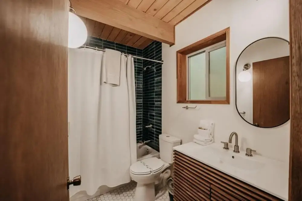 Glacier Springs Cabin 27 - A Private 2-story Pet-friendly Cabin Now With Wifi