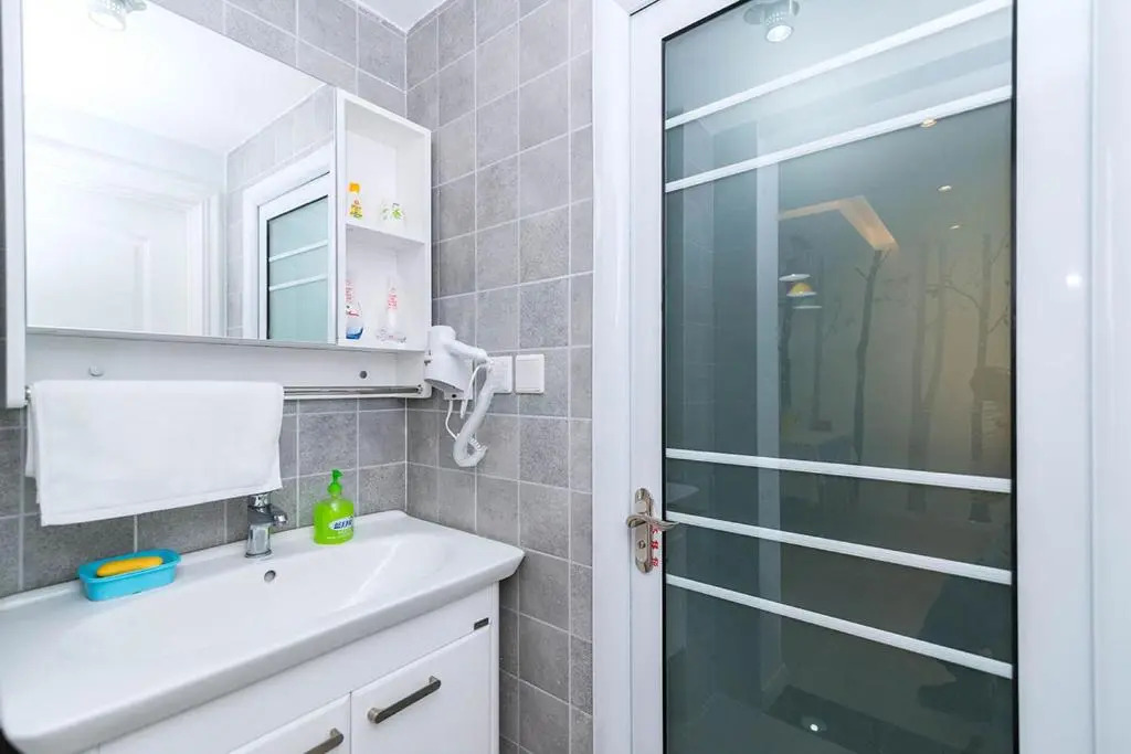Henan Luoyang·Luo River· Locals Apartment 00137320