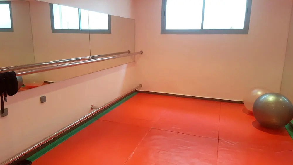 House With 4 Bedrooms in Bouznika, With Private Pool, Enclosed Garden