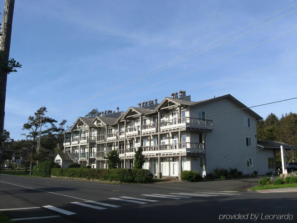 Inn at Haystack Rock