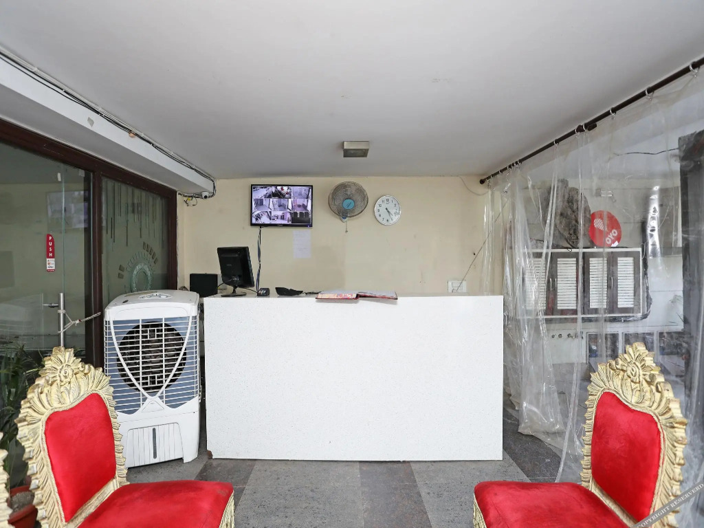 OYO 5378 South Paradise