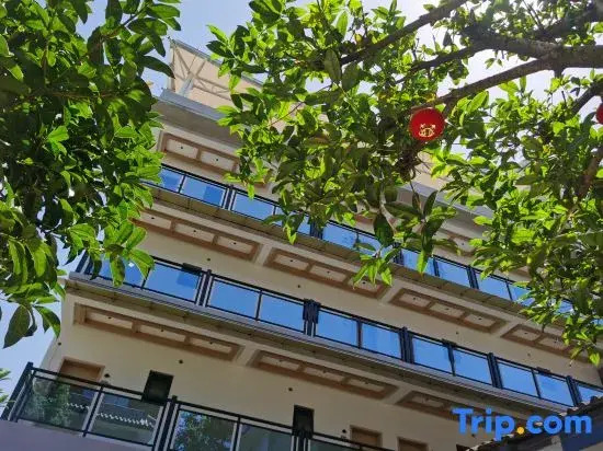Qingcheng · Fange Private Hot Spring Vacation Apartment (Qingchengshan High-Speed Railway Station)