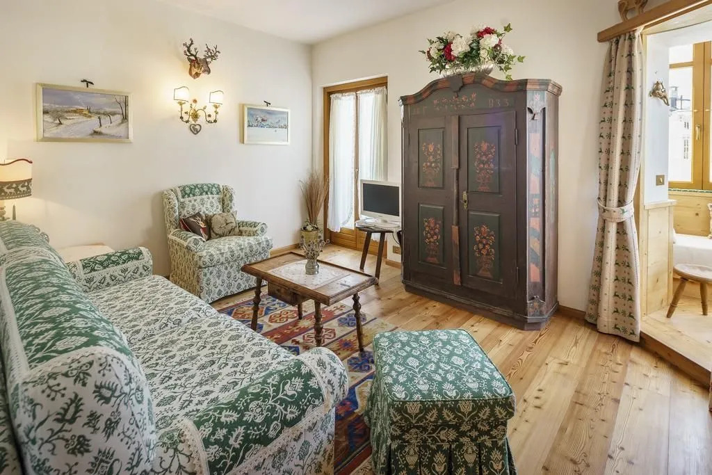 Villa Tullia - Stayincortina