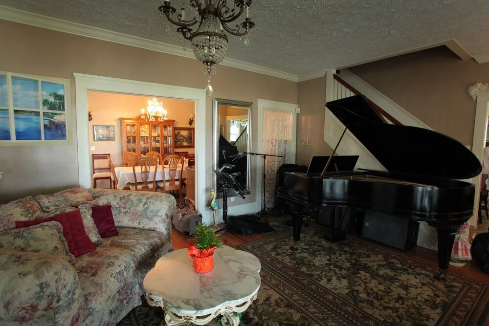 River Lily Inn Bed And Breakfast