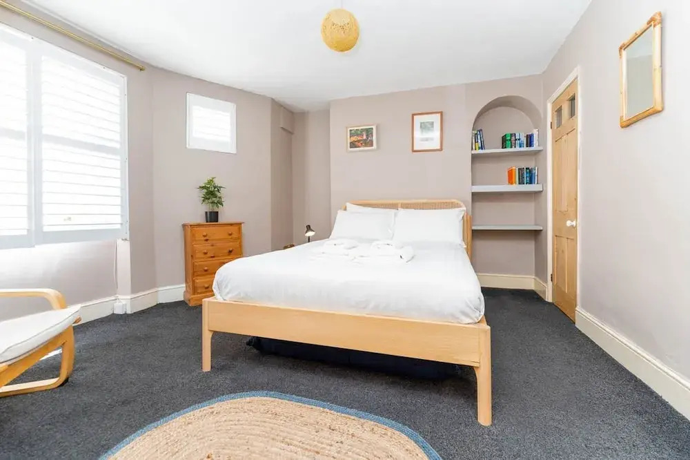 Host Stay Waterloo Apartment