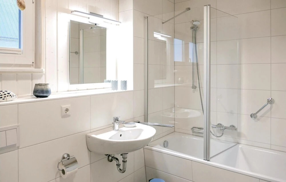 Lovely Home In Ostseeresort Olpenitz With Sauna