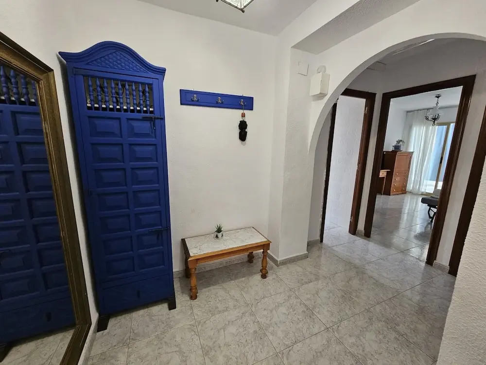 City Apartment With Pool Access