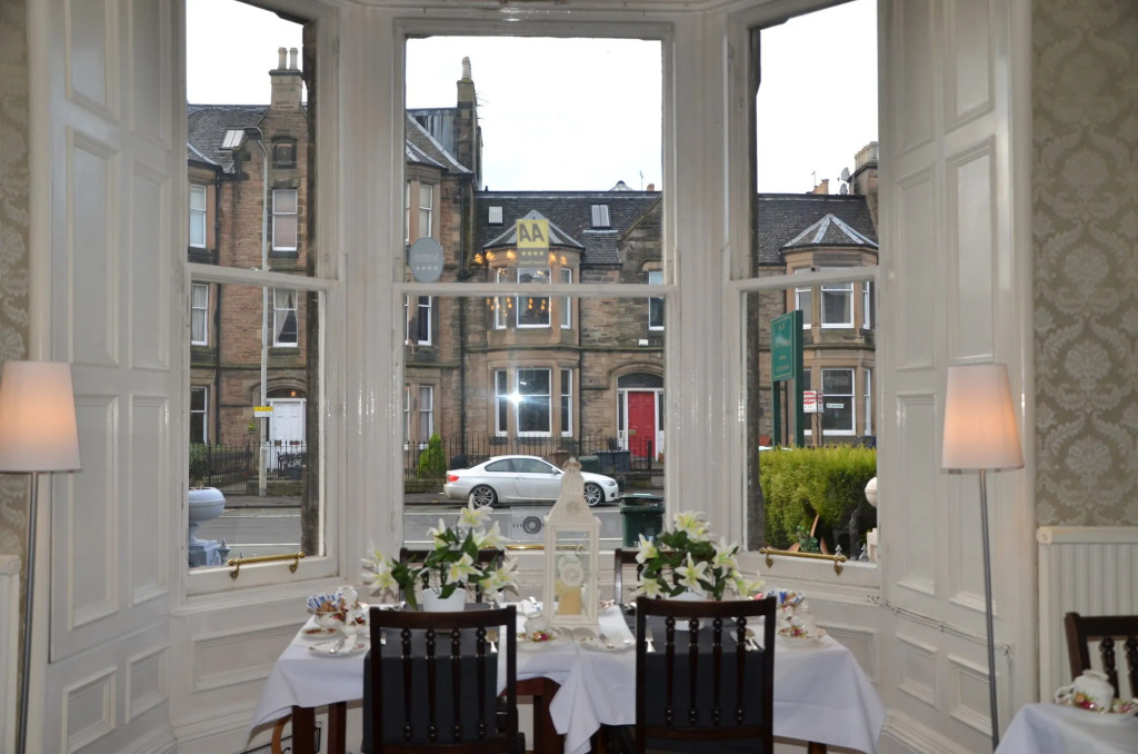Edinburgh37